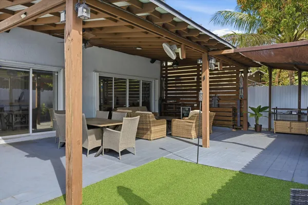 $784,900 | 18811 Northwest 80th Avenue, Hialeah, FL 33015