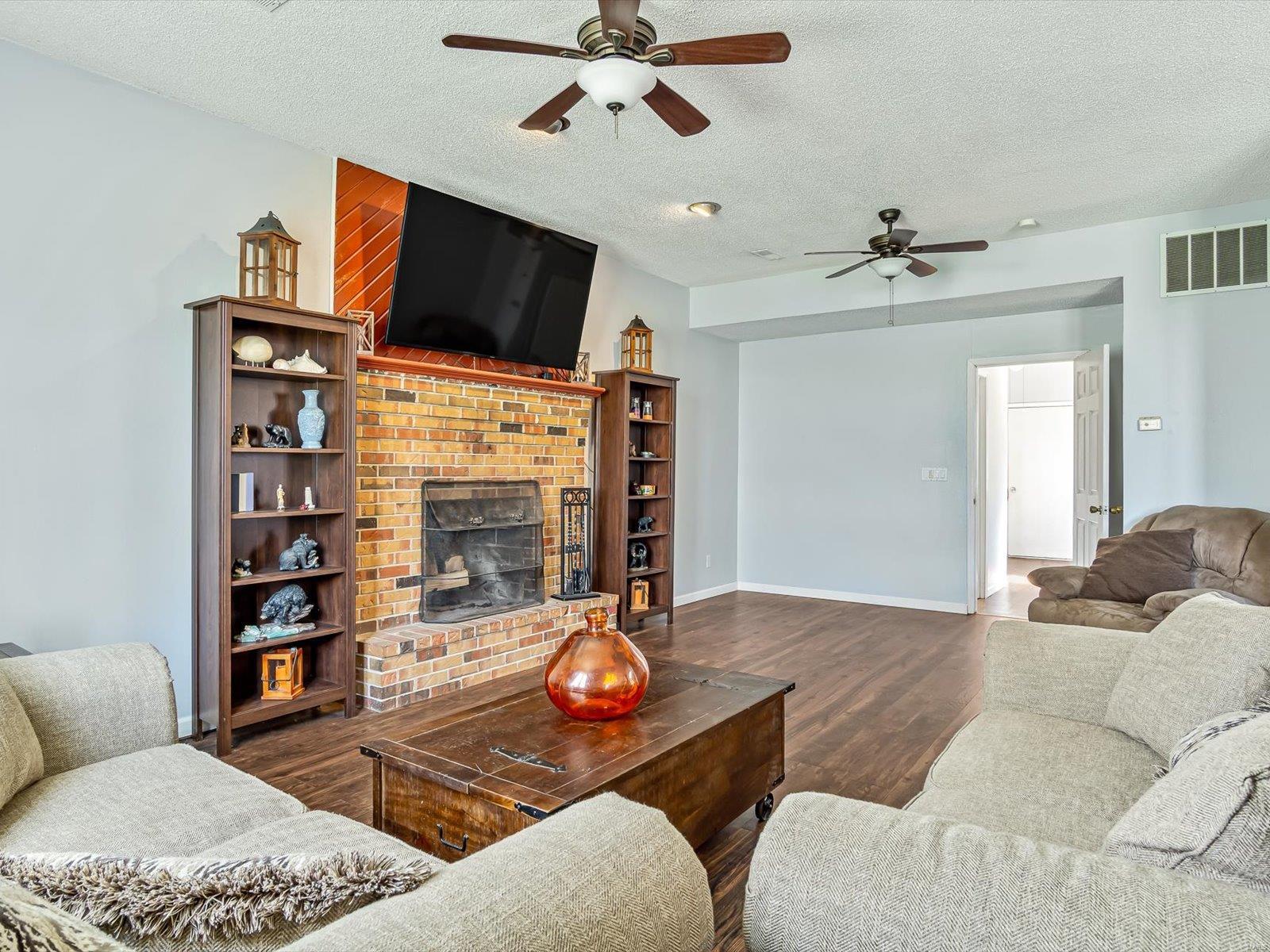 8408 Country Lane Troy, IL 62294 - Photo 12 of 25