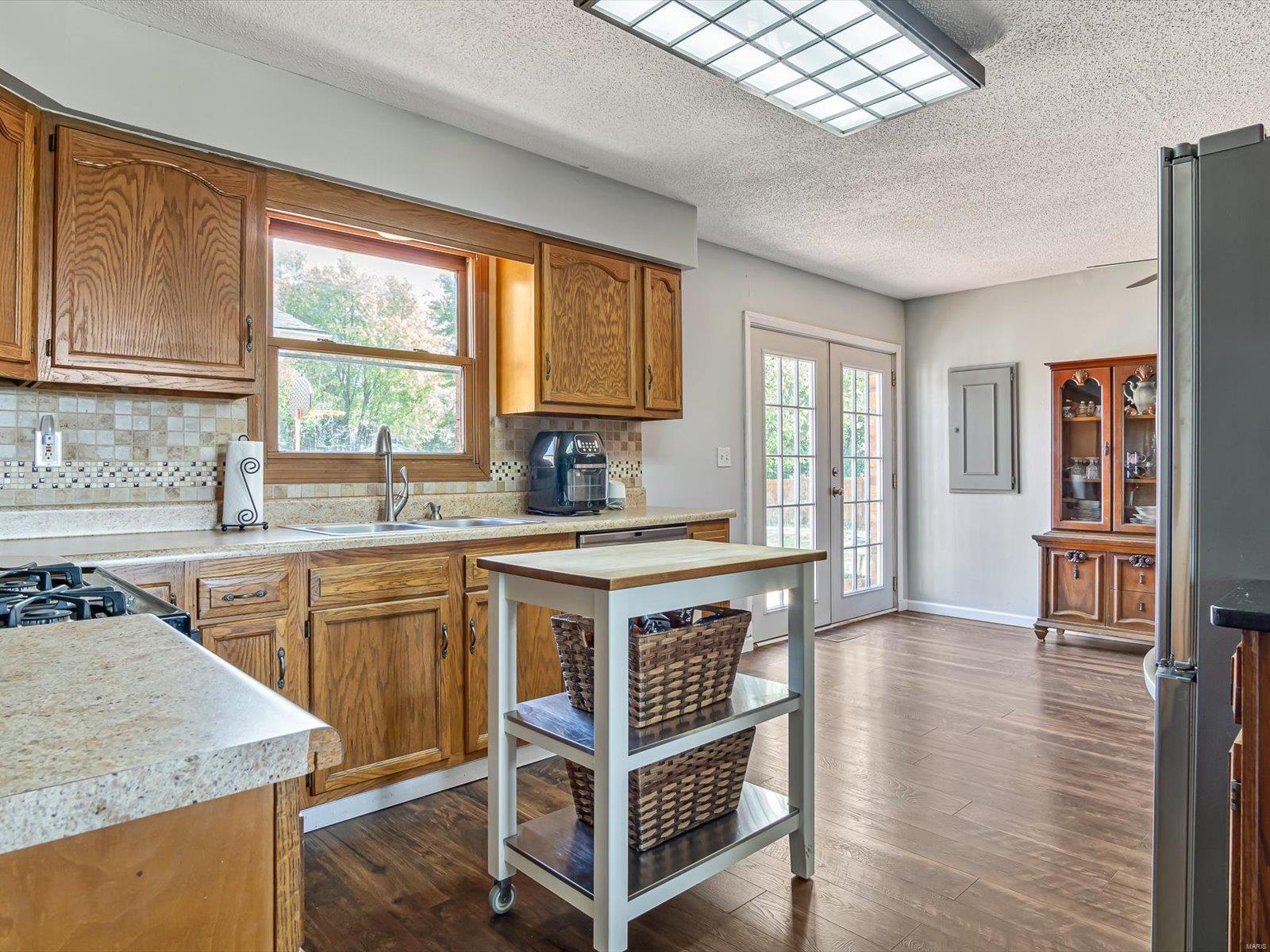 8408 Country Lane Troy, IL 62294 - Photo 8 of 25