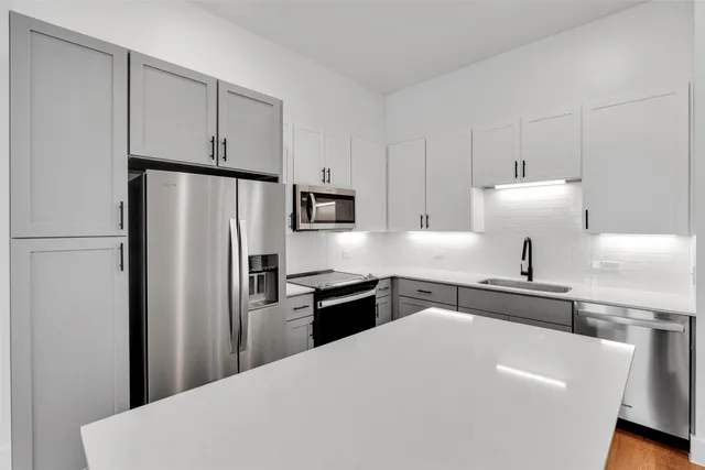 $2,295 | 1505 B Forward Drive, Little Elm, TX 75068