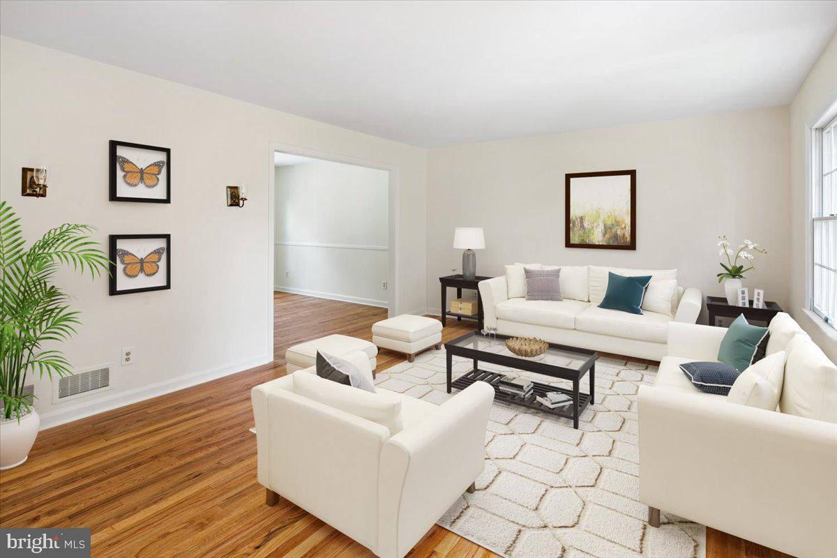 83 Hollow Road Skillman, NJ 08558 - Photo 2 of 33