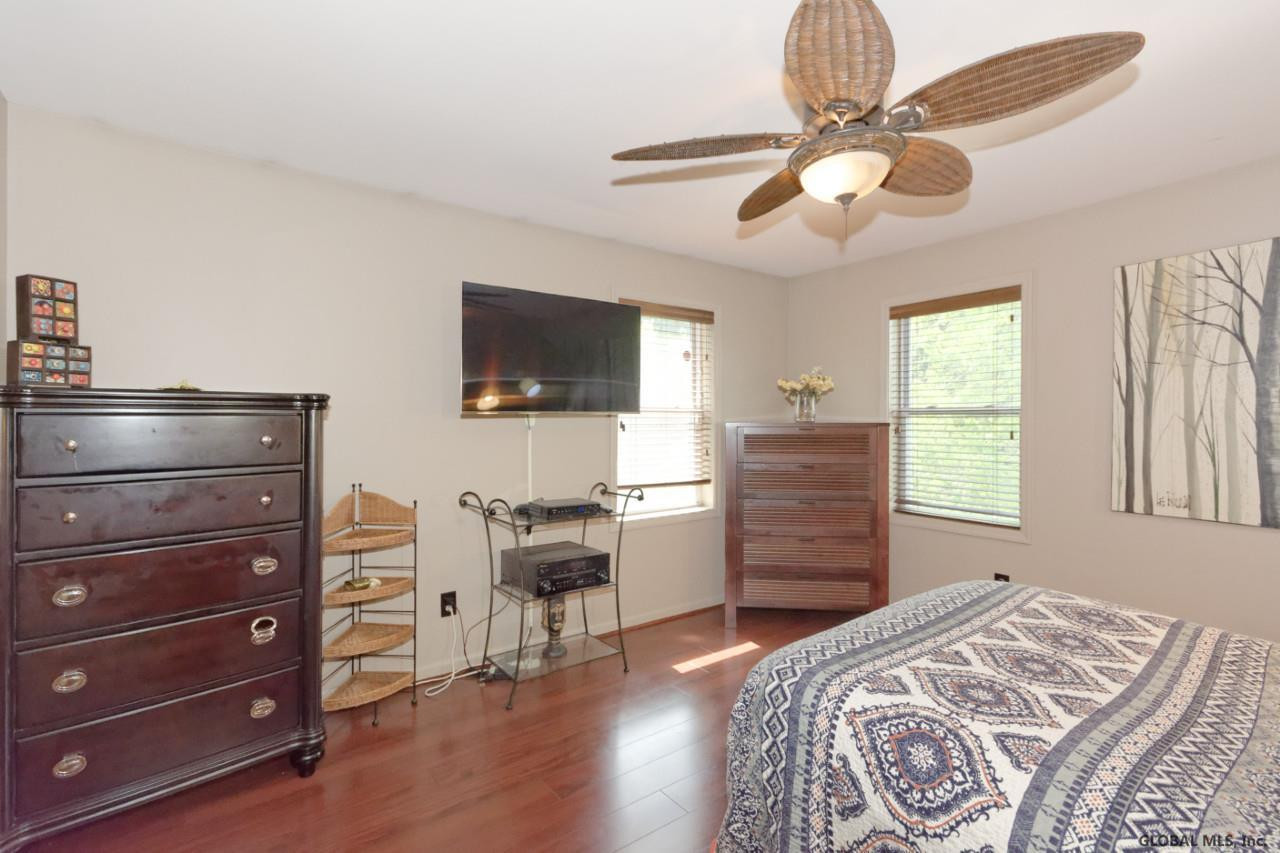 13 Wing Road Rexford, NY 12148 - Photo 11 of 22 Photo 11
