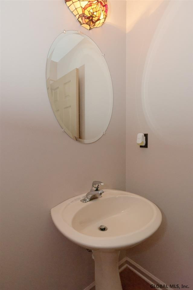 13 Wing Road Rexford, NY 12148 - Photo 14 of 22 Photo 14