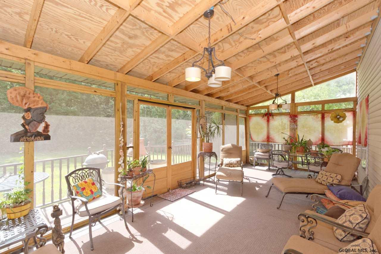 13 Wing Road Rexford, NY 12148 - Photo 17 of 22 Photo 17