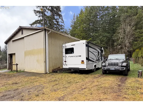$900,000 | 26840 South Skinner Road, Estacada, OR 97023