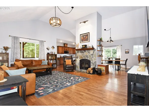 $900,000 | 26840 South Skinner Road, Estacada, OR 97023