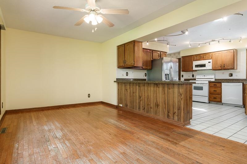 1920 Yale Bridge Road South Beloit, IL 61080 - Photo 14 of 44