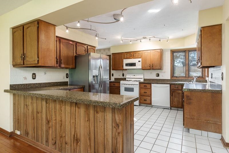 1920 Yale Bridge Road South Beloit, IL 61080 - Photo 17 of 44