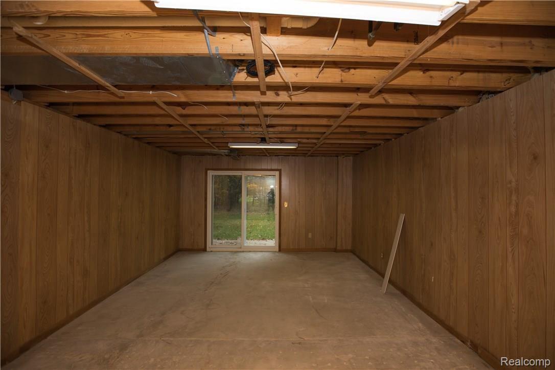 13906 Rocky Ridge Hartland, MI 48353 - Photo 47 of 73 RRK-146.jpg