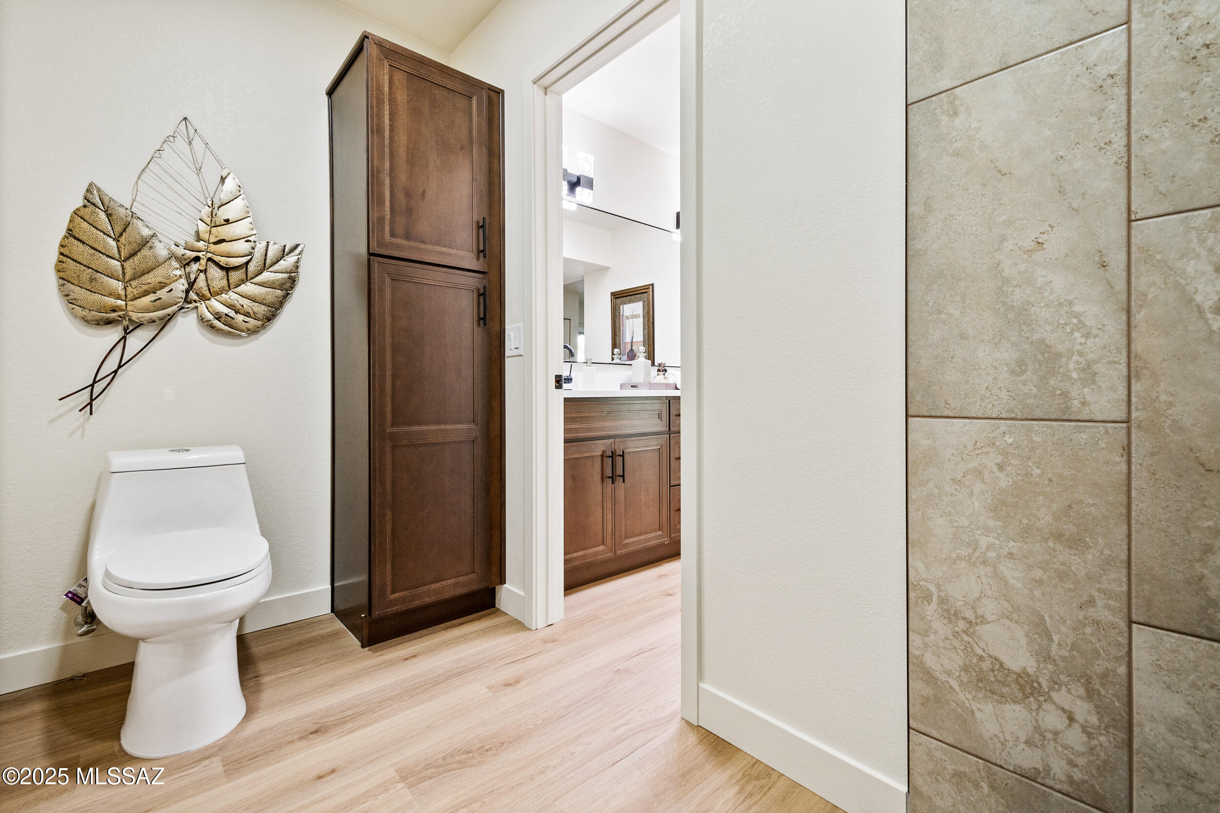 7487 East Wandering Road Tucson, AZ 85750 - Photo 16 of 31 master bath