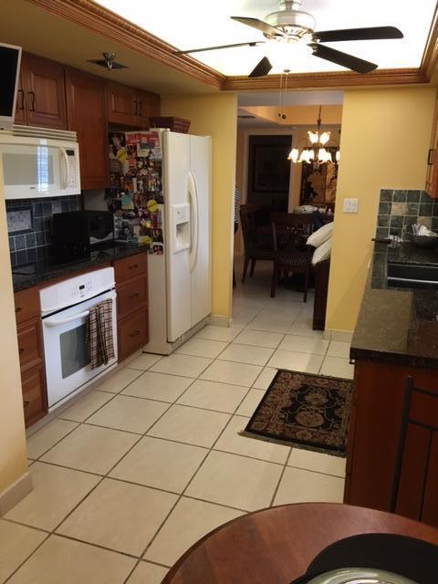 5340 Northwest 2nd Avenue, Unit 230 Boca Raton, FL 33487 - Photo 2 of 14 kitchen