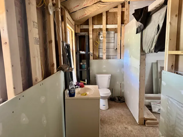 $99,900 | 20 Oake Lane, Howland, ME 04448