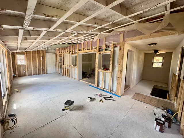 $99,900 | 20 Oake Lane, Howland, ME 04448