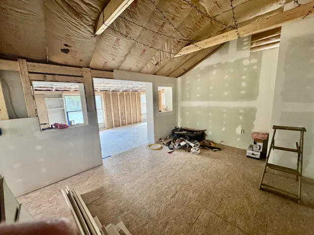 $99,900 | 20 Oake Lane, Howland, ME 04448