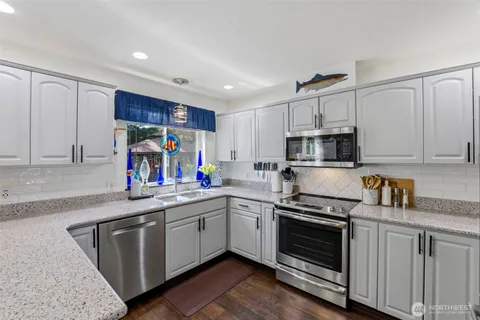$649,950 | 1417 Hamilton Place, Buckley, WA 98321