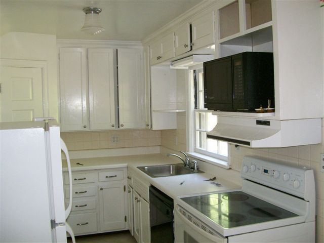 Kitchen with appliances