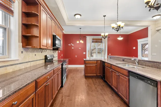 $599,900 | 1009 Walter Street, Lemont, IL 60439