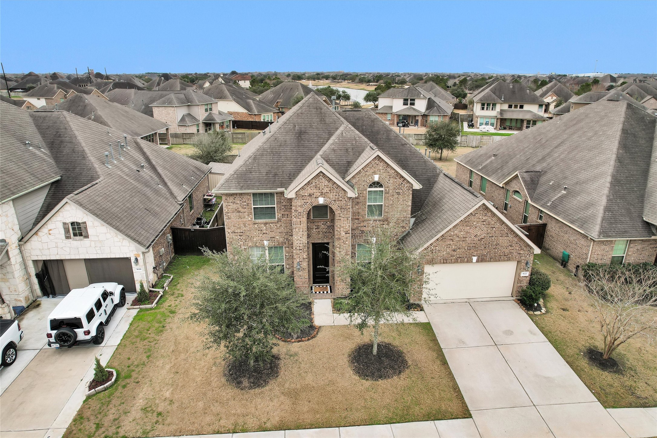 3622 Lister Drive Rosharon, TX 77583 - Photo 5 of 44 a view of multiple houses with a yard