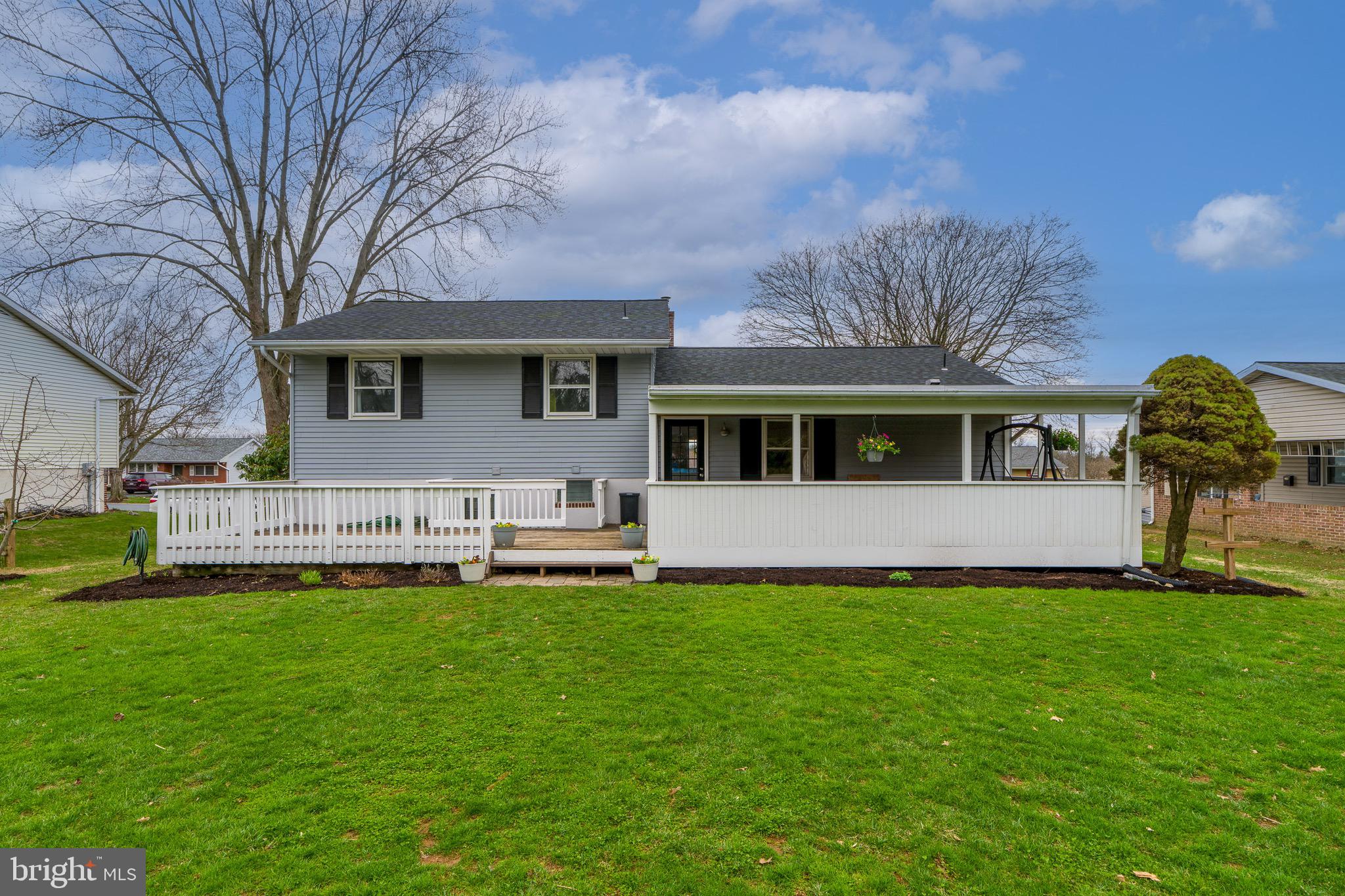 17 Briarcliff Road Elizabethtown, PA 17022 - Photo 5 of 47