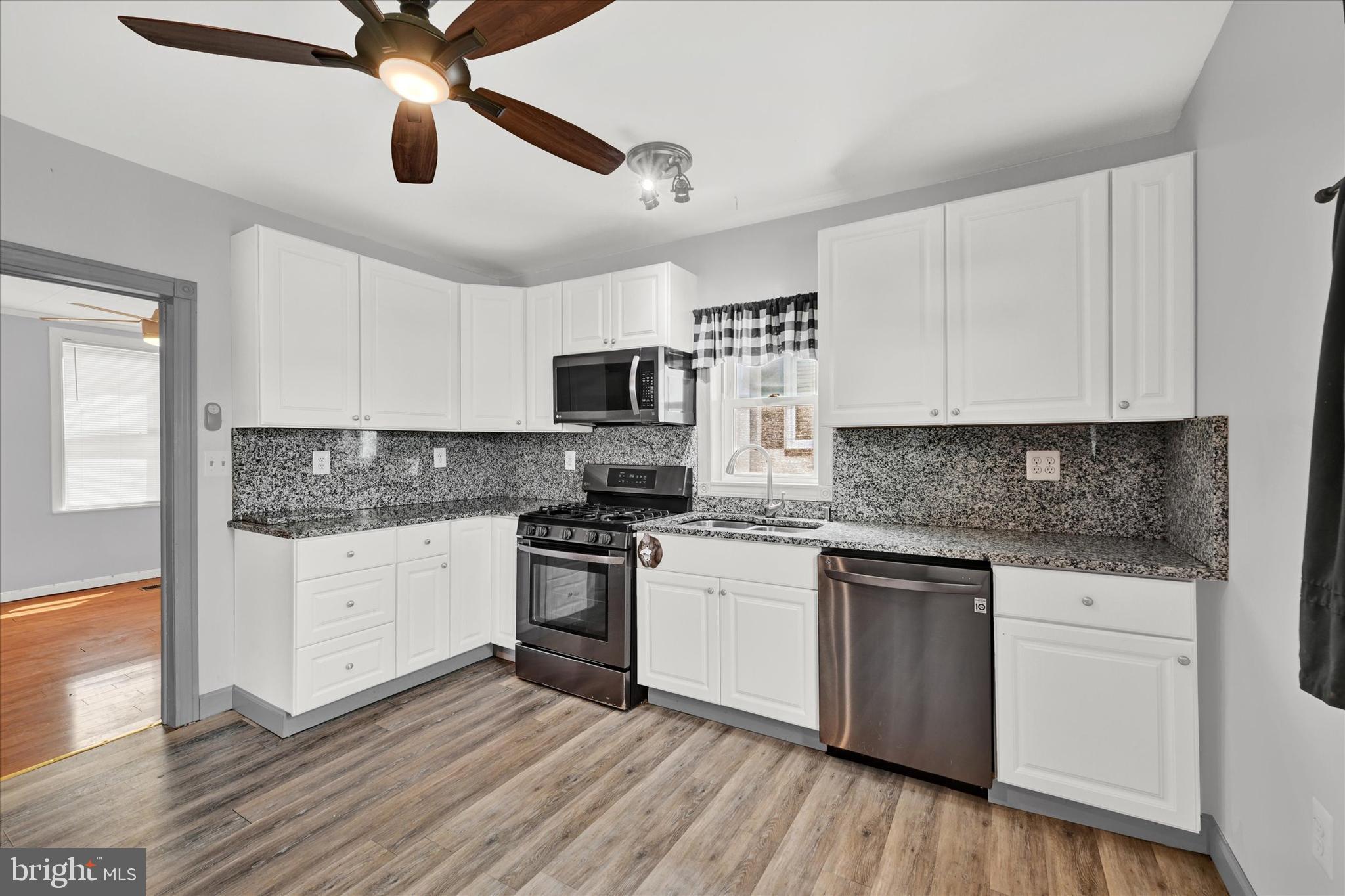 354 Savannah Road Essex, MD 21221 - Photo 11 of 26