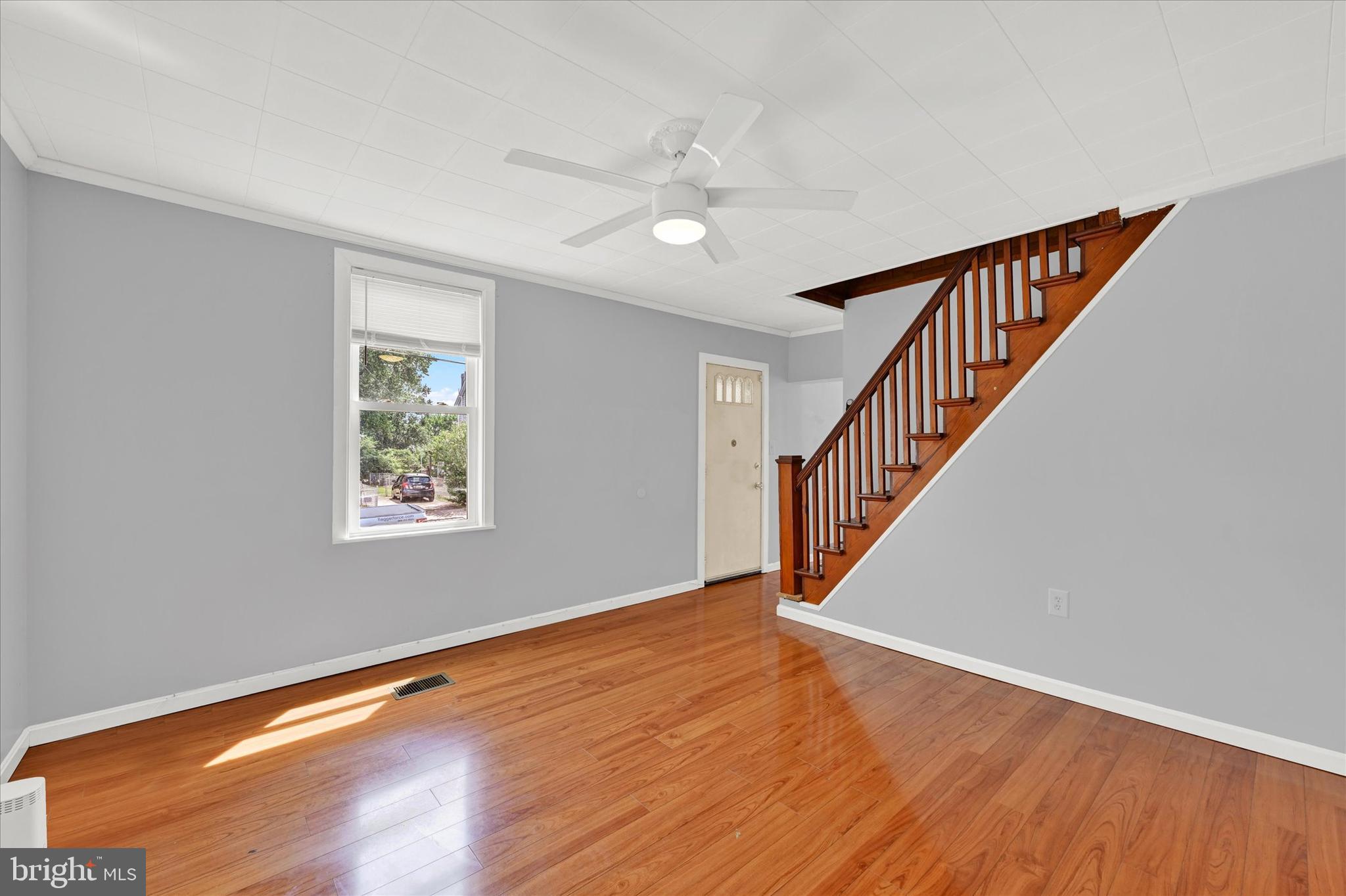 354 Savannah Road Essex, MD 21221 - Photo 5 of 26