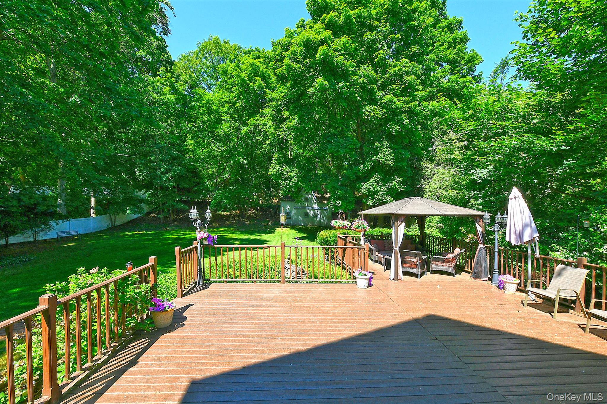 277 Vernon Valley Road Northport, NY 11768 - Photo 37 of 49