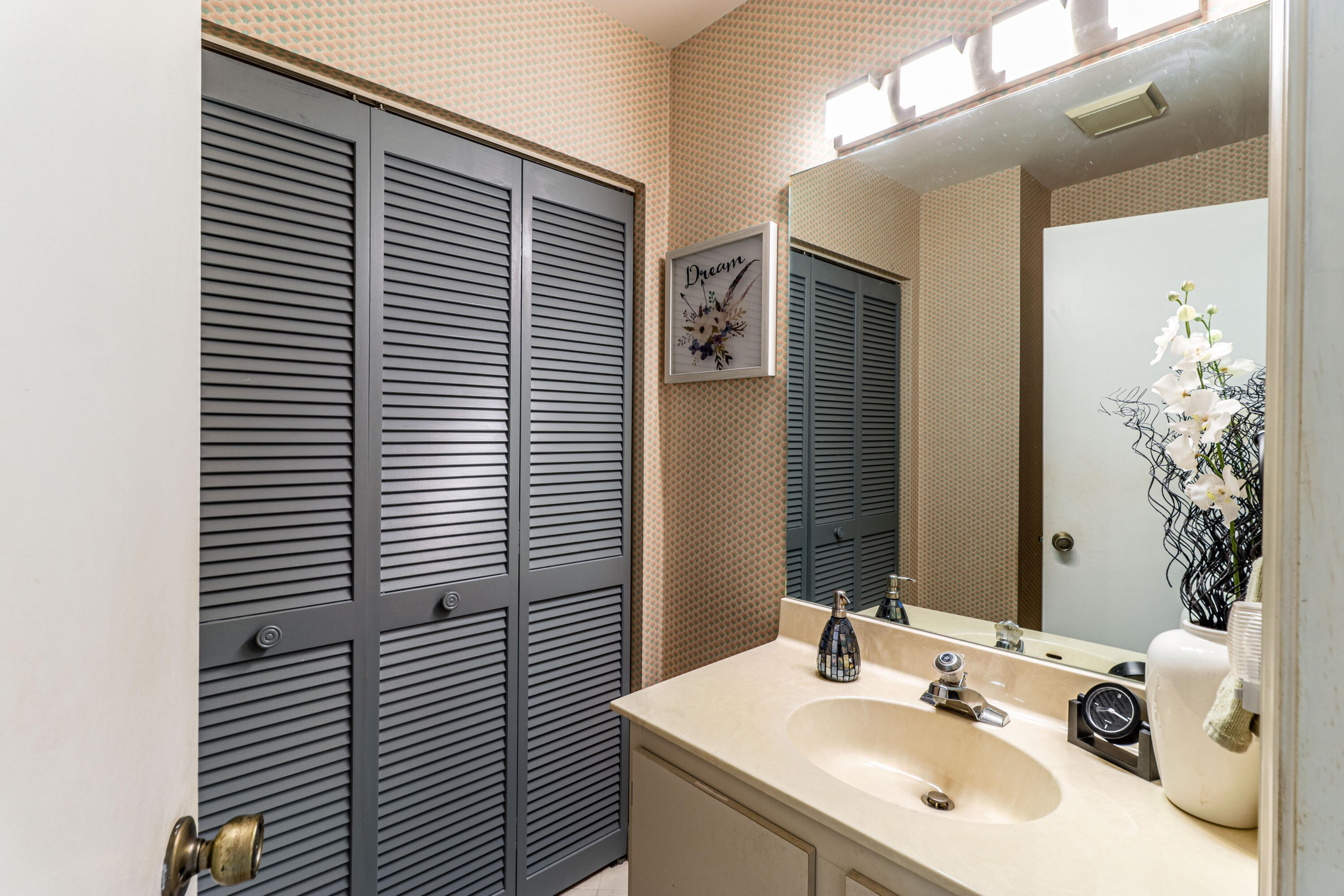 9262 Ketay Circle Boca Raton, FL 33428 - Photo 18 of 25 half bath