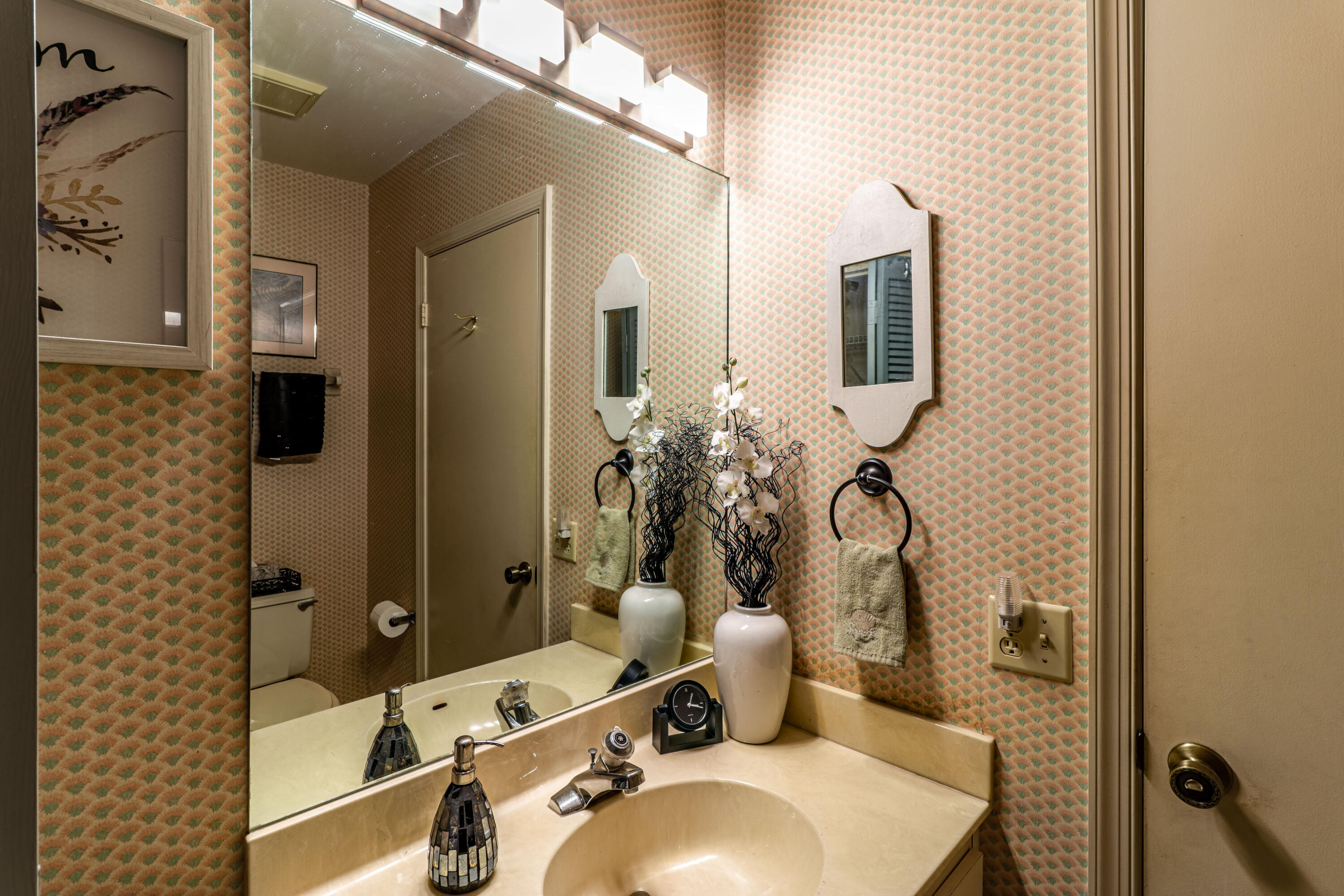 9262 Ketay Circle Boca Raton, FL 33428 - Photo 20 of 25 half bath