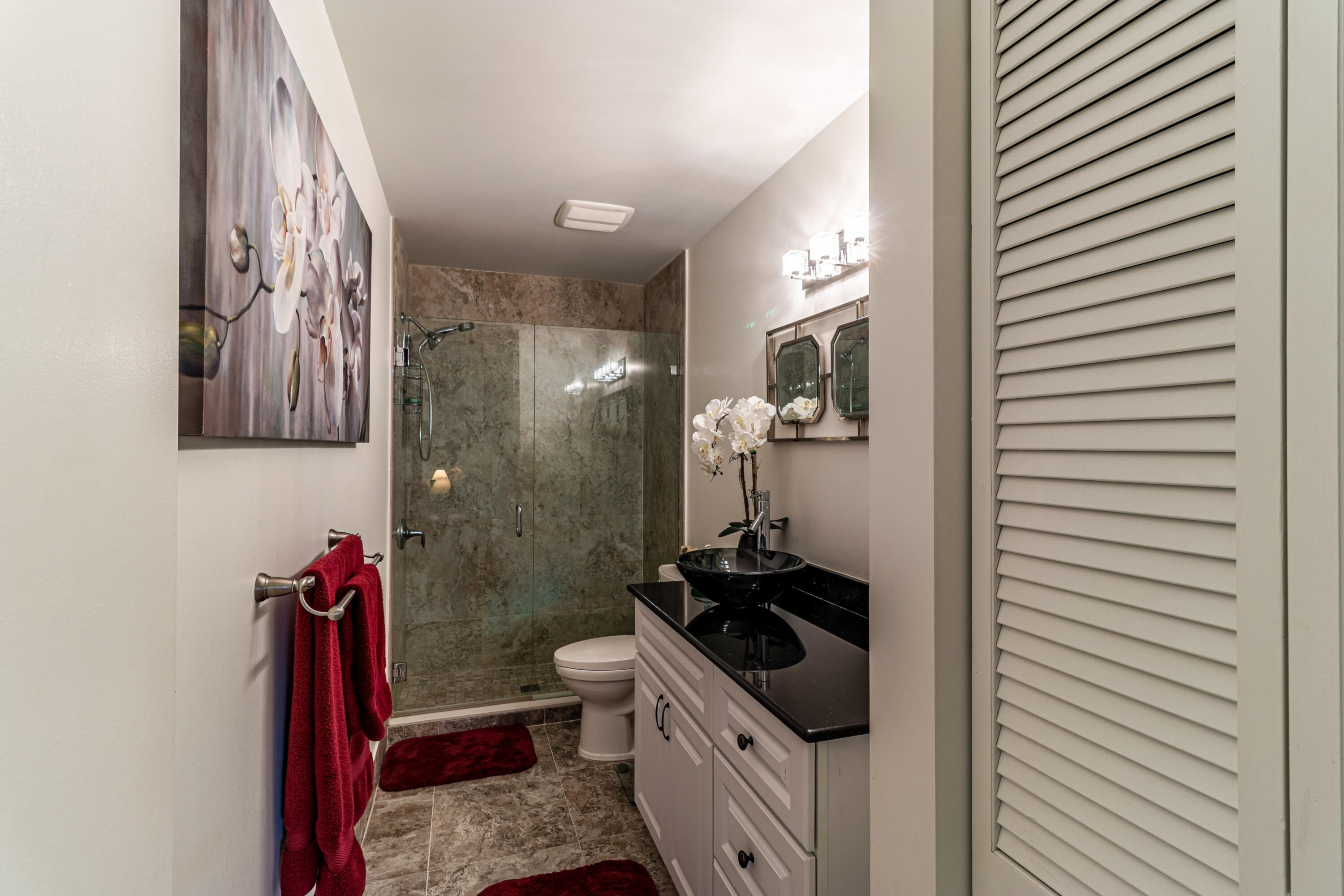 9262 Ketay Circle Boca Raton, FL 33428 - Photo 9 of 25 Master bath