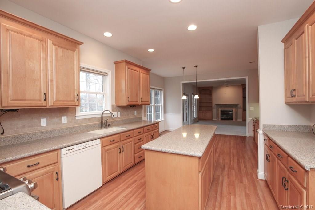 17029 Hampton Trace Road Huntersville, NC 28078 - Photo 9 of 24 Gallery Image 9
