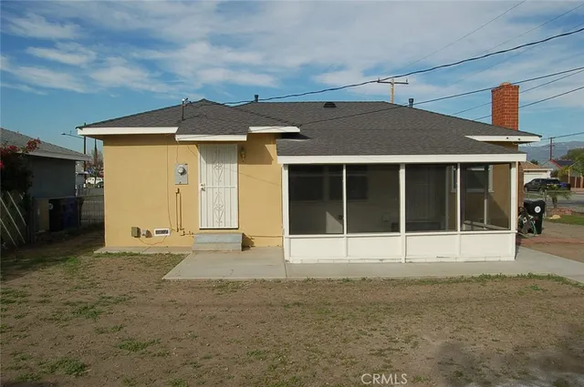 $2,695 | 655 West Grove Street, Rialto, CA 92376