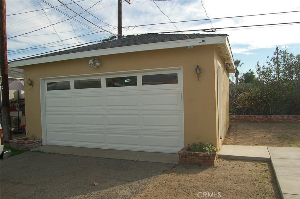 655 West Grove Street Rialto, CA 92376 - Photo 28 of 31