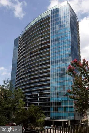 $875,000 | 1881 North Nash Street, Unit 506, Arlington, VA 22209