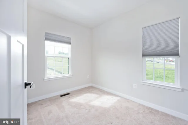 $2,950 | 1328 Trestle Drive, Fredericksburg, VA 22401