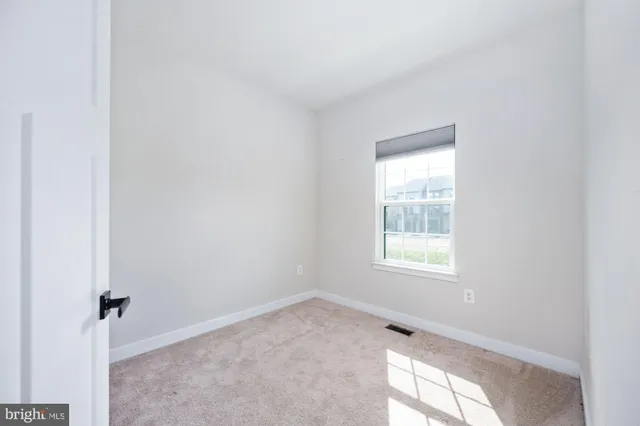 $2,950 | 1328 Trestle Drive, Fredericksburg, VA 22401