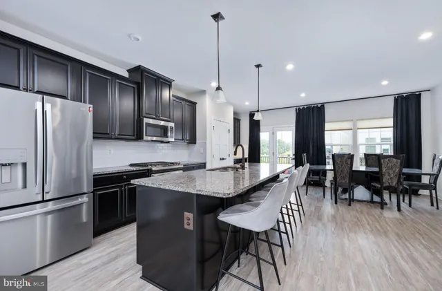 $2,950 | 1328 Trestle Drive, Fredericksburg, VA 22401