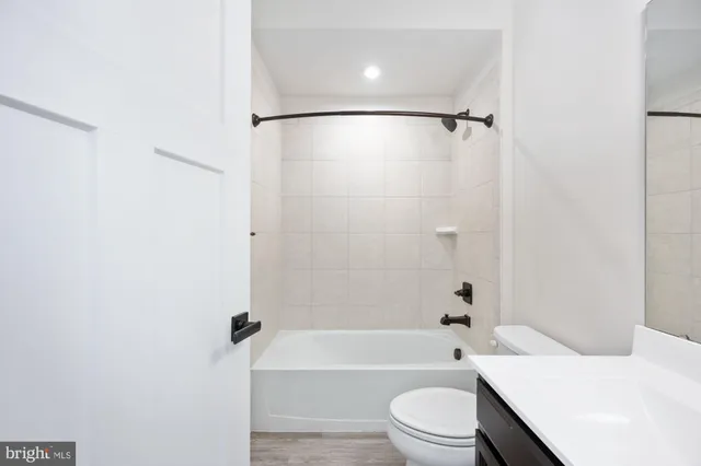 $2,950 | 1328 Trestle Drive, Fredericksburg, VA 22401