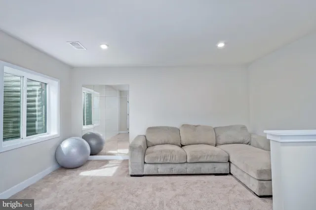 $2,950 | 1328 Trestle Drive, Fredericksburg, VA 22401