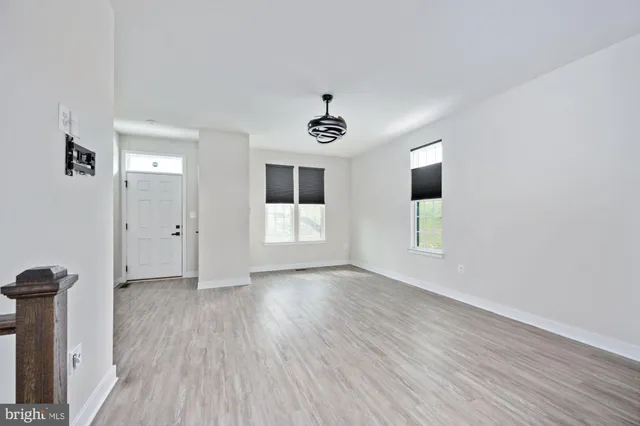 $2,950 | 1328 Trestle Drive, Fredericksburg, VA 22401