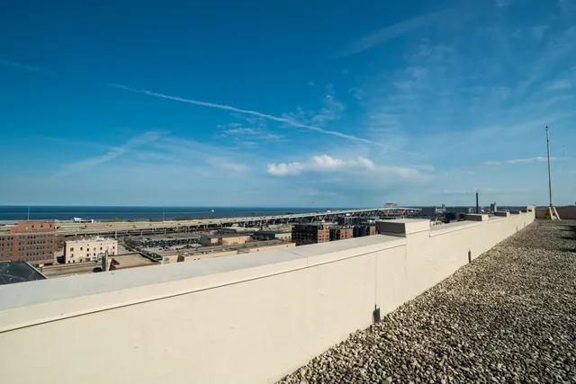 $1,595,000 | 320 East Buffalo Street, Unit 900, Milwaukee, WI 53202