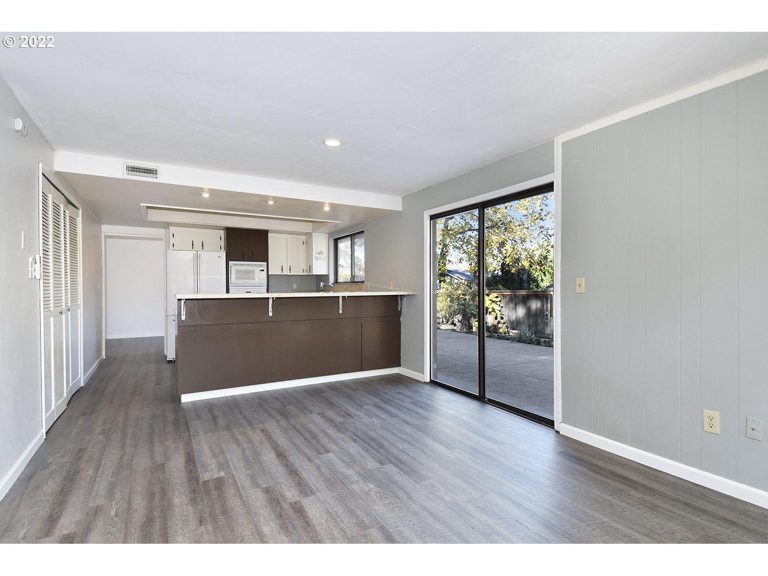 8995 Southwest Jamieson Road Portland, OR 97225 - Photo 11 of 31 Gallery Image 11