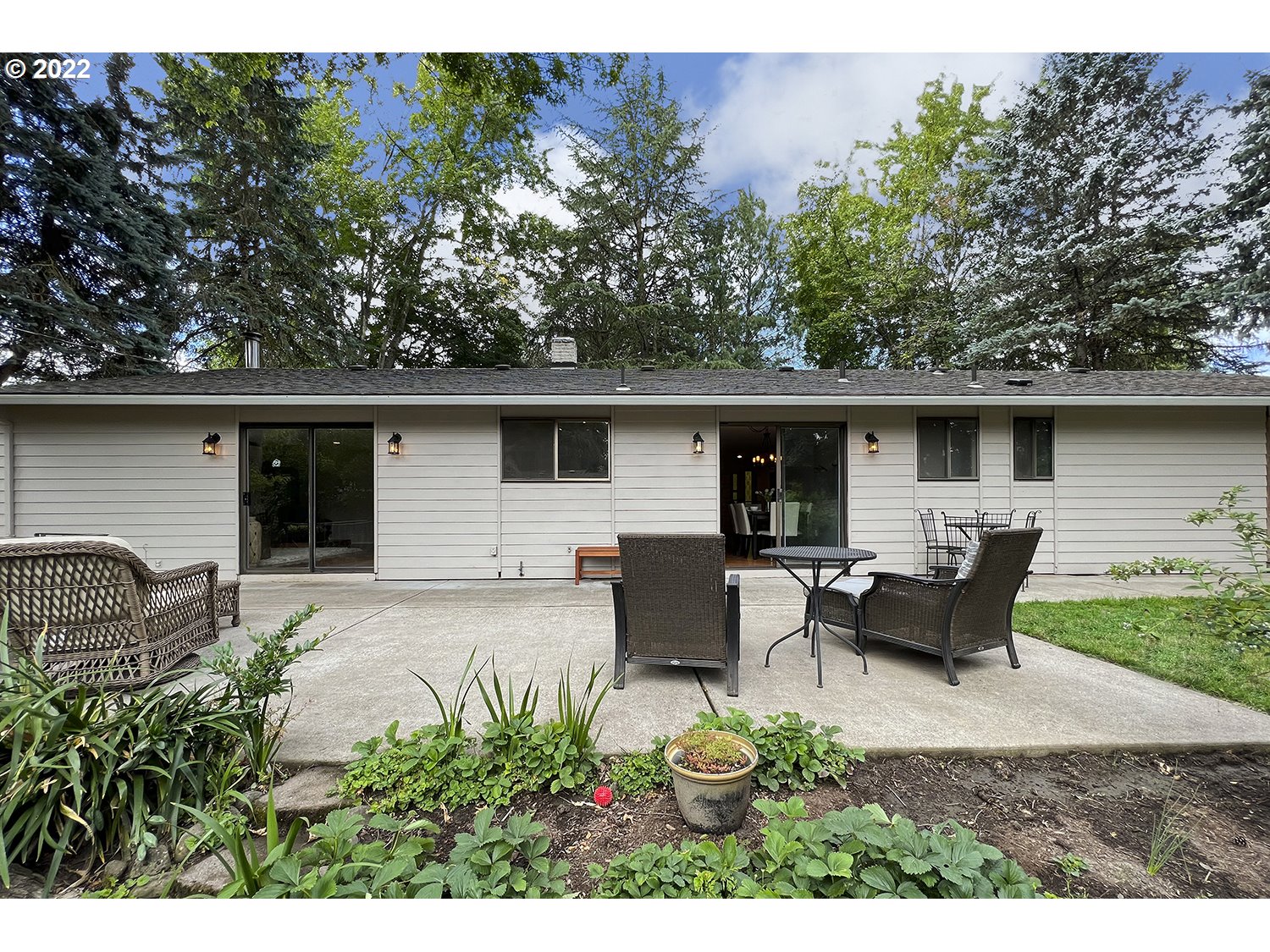 8995 Southwest Jamieson Road Portland, OR 97225 - Photo 19 of 31 Gallery Image 19