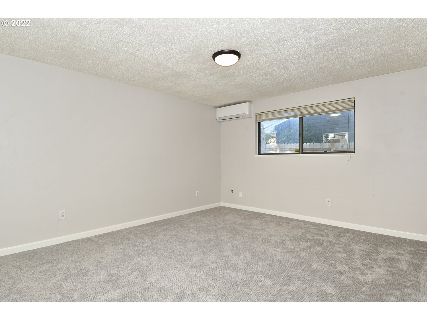 8995 Southwest Jamieson Road Portland, OR 97225 - Photo 26 of 31 Gallery Image 26
