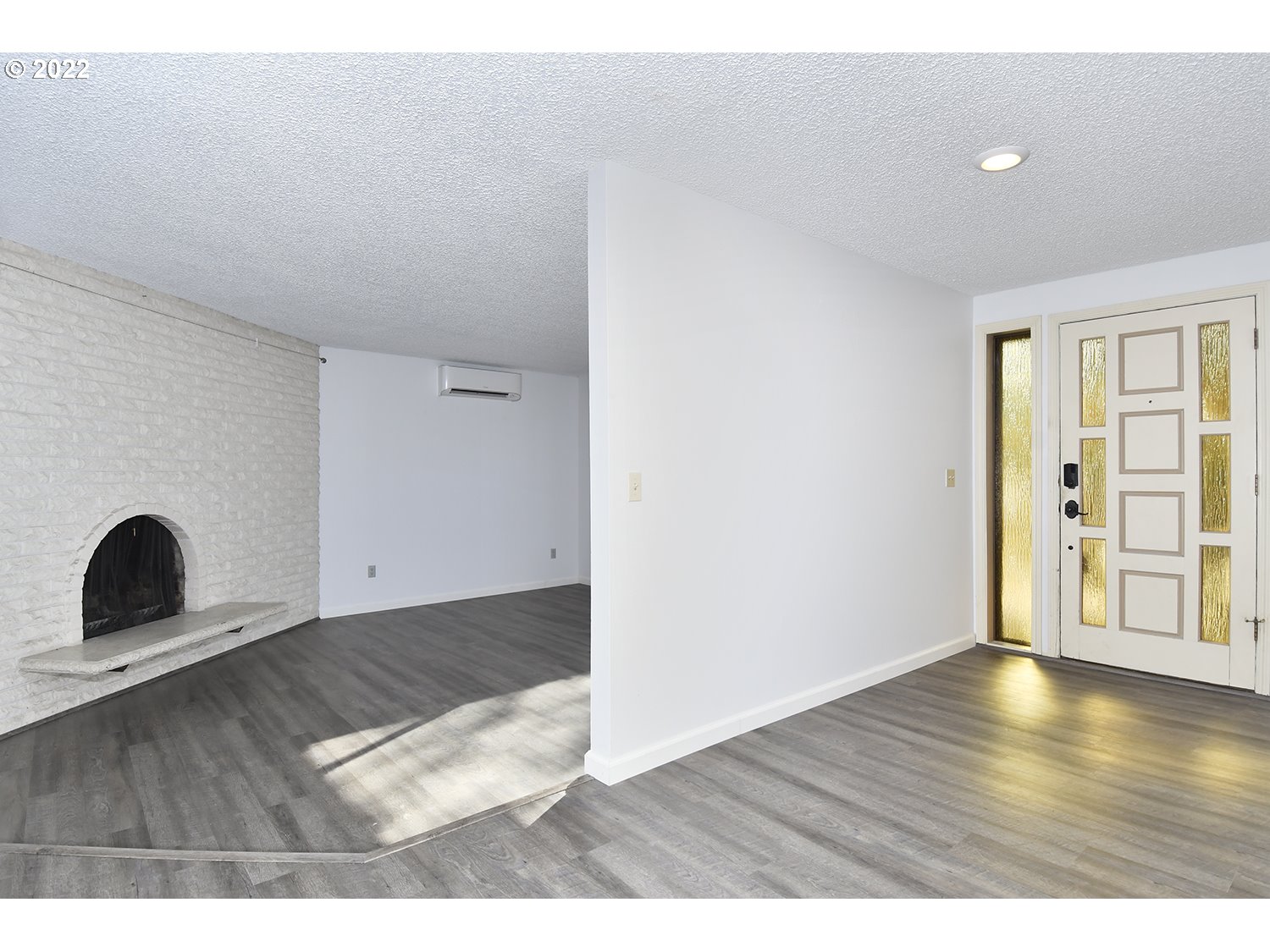 8995 Southwest Jamieson Road Portland, OR 97225 - Photo 6 of 31 Gallery Image 6