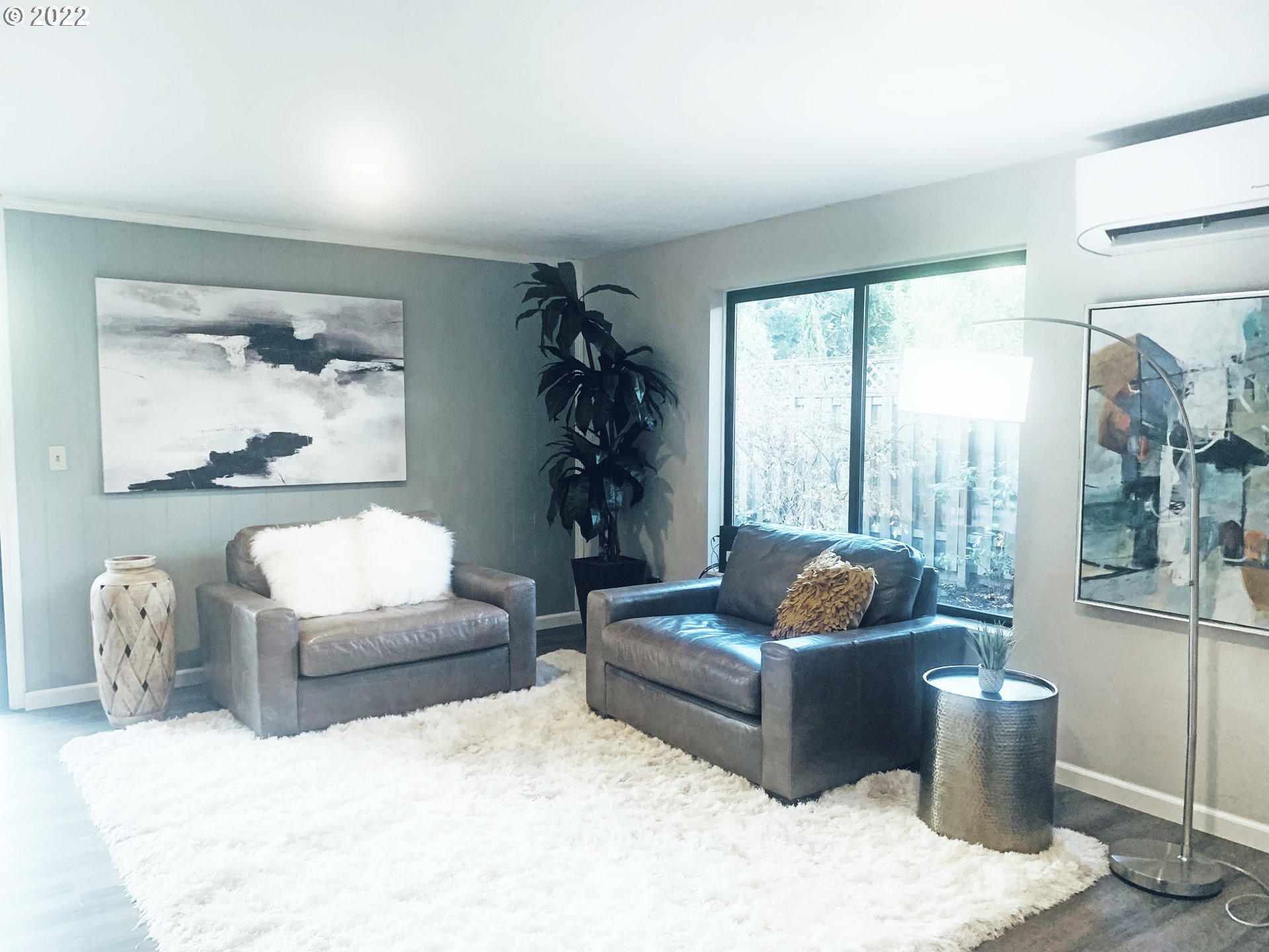 8995 Southwest Jamieson Road Portland, OR 97225 - Photo 7 of 31 Gallery Image 7