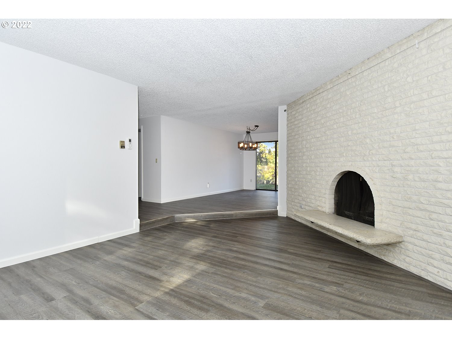 8995 Southwest Jamieson Road Portland, OR 97225 - Photo 10 of 31 Gallery Image 10