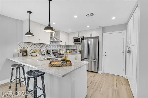 $2,999 | 214 Pocahontas Court, Henderson, NV 89074