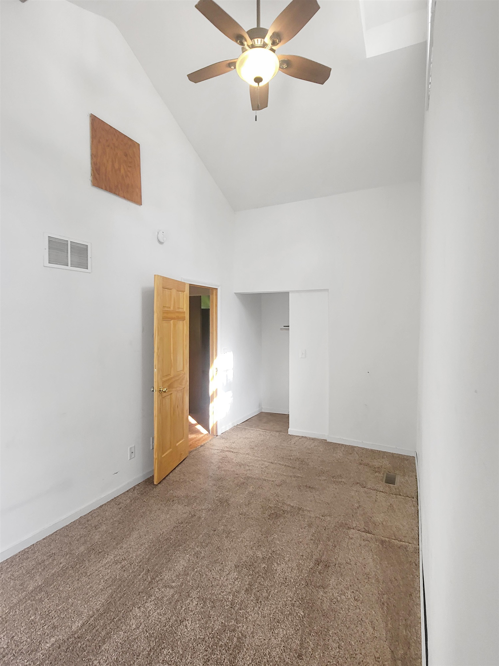 610 South High Street Galena, IL 61036 - Photo 13 of 22 a view of an empty room