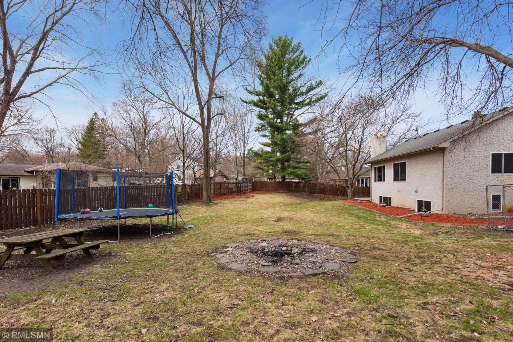 24705 Amlee Road Shorewood, MN 55331 - Photo 22 of 23