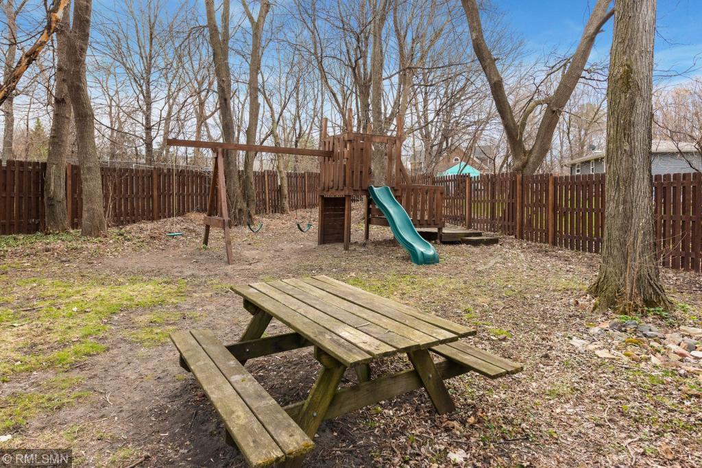 24705 Amlee Road Shorewood, MN 55331 - Photo 23 of 23